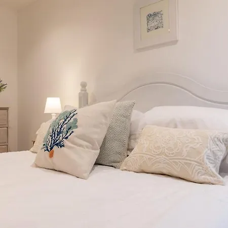With Incredible Sea Views Mevagissey