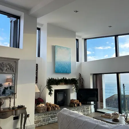With Incredible Sea Views Holiday home Mevagissey