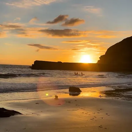 With Incredible Sea Views Holiday home
